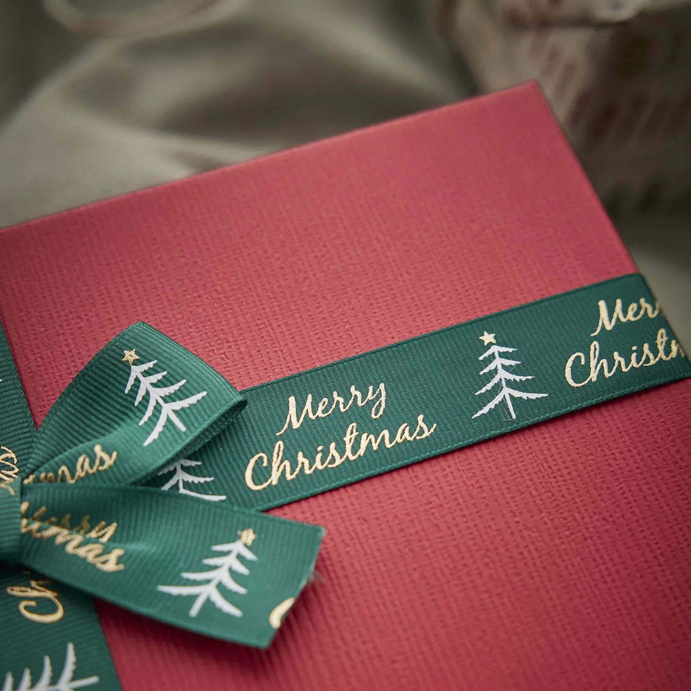 4er Set Geschenkkarton Schleife, Dunkelgrün/rot
